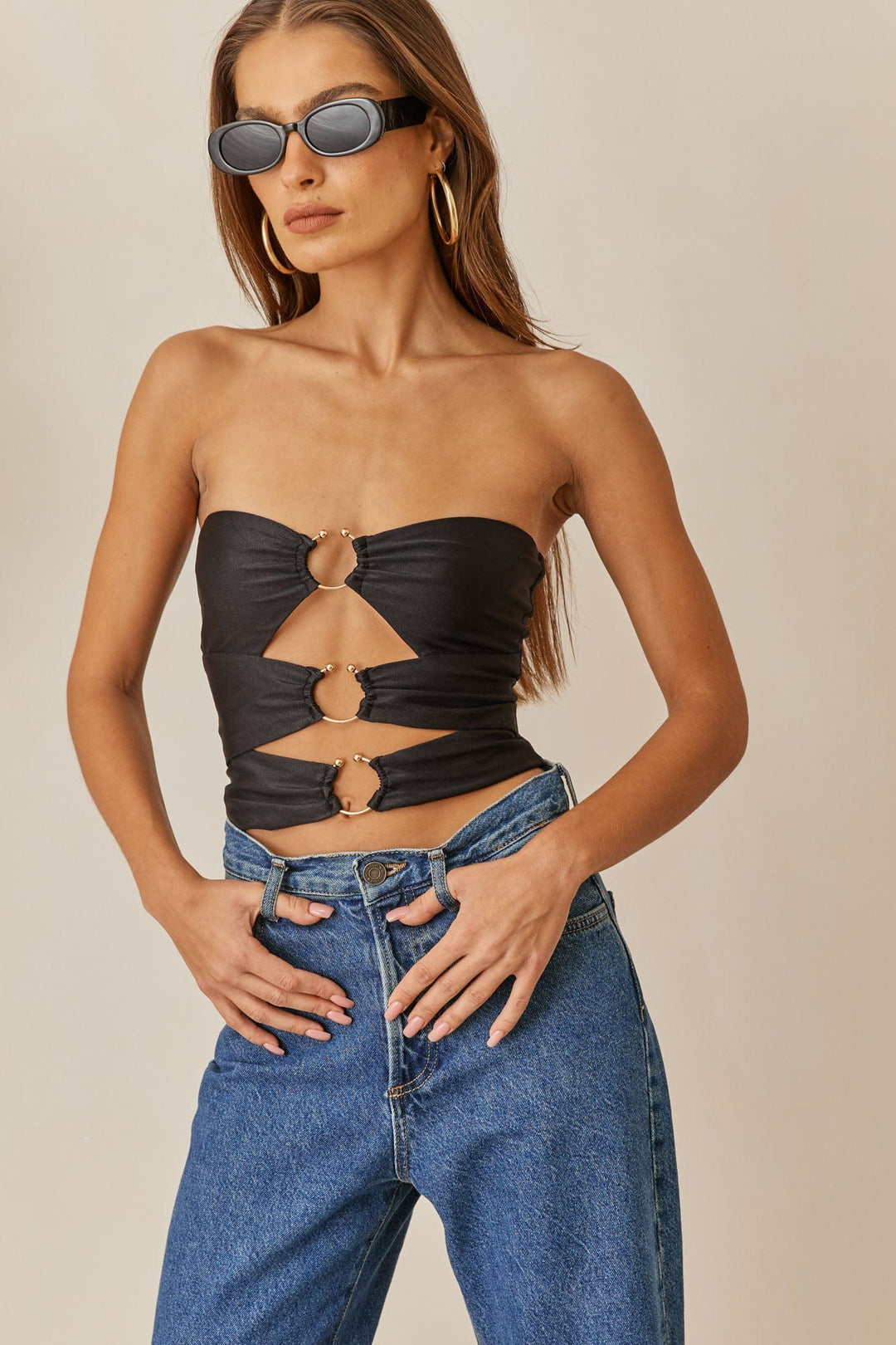 סטרפלס ניקול קאט אאוט | שחור