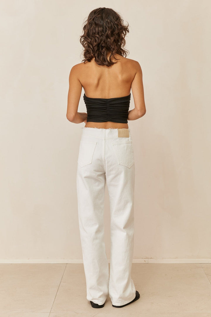 טופ סטרפלס מיילי חיתוכים | שחור