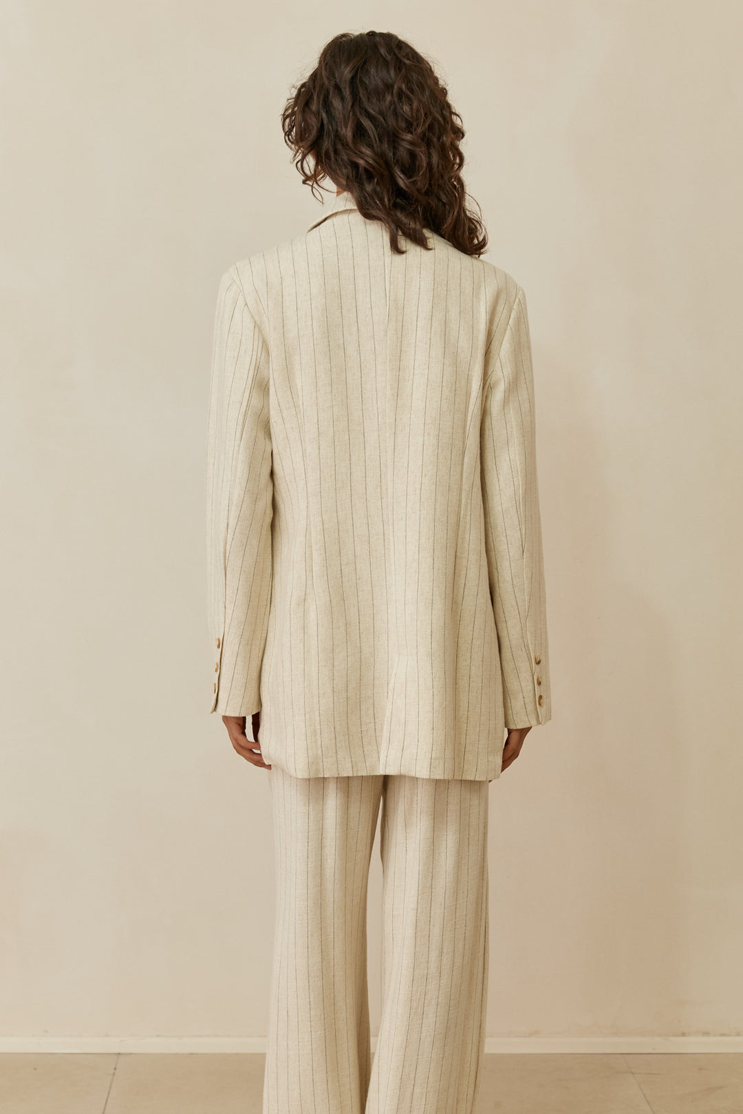 ג'קט שאנון סטרייפס בסגירת כפתור | בז'/שחור