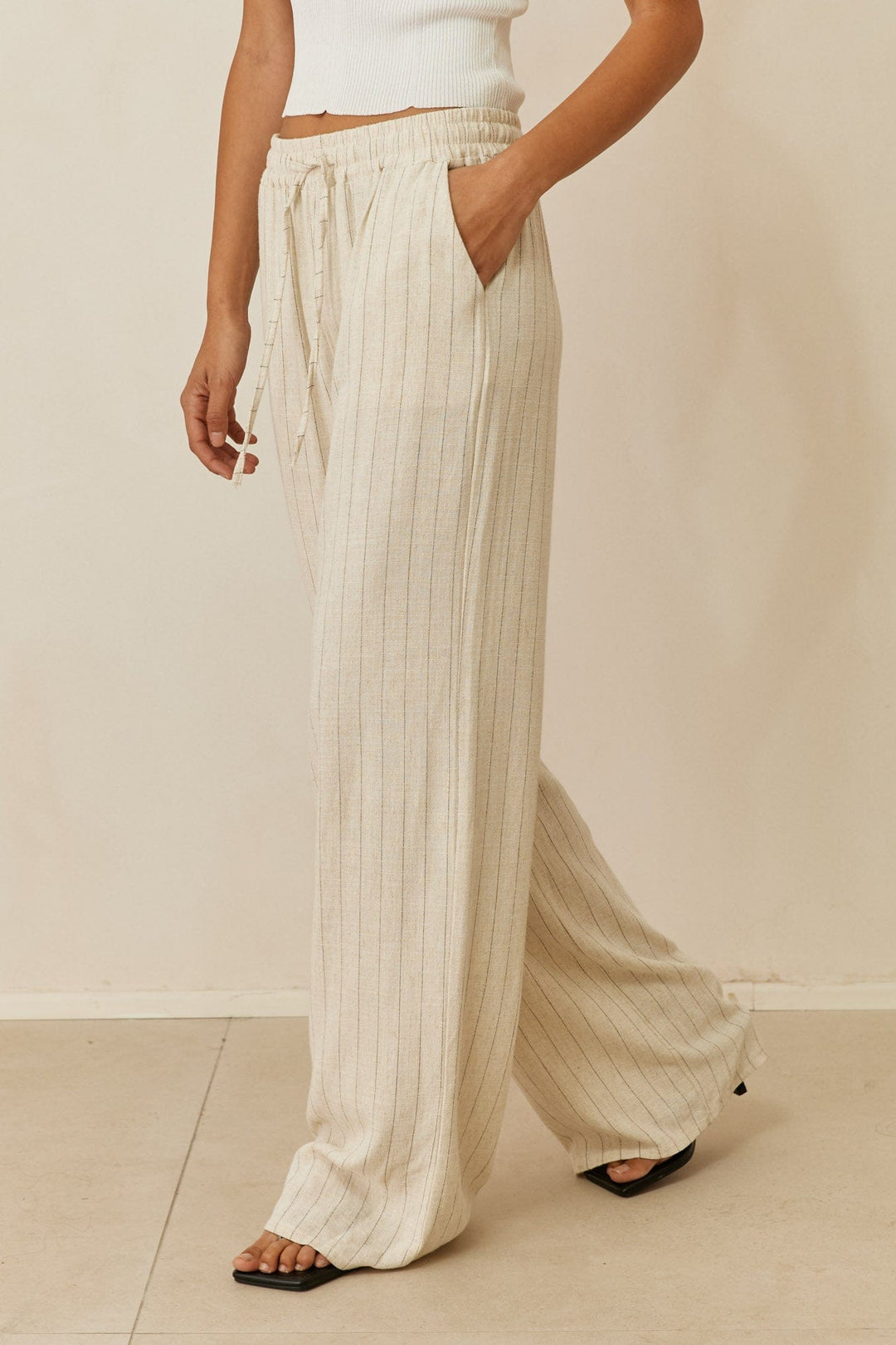 מכנסי שאנון פסים דמוי פשתן בשילוב גומי | בז'