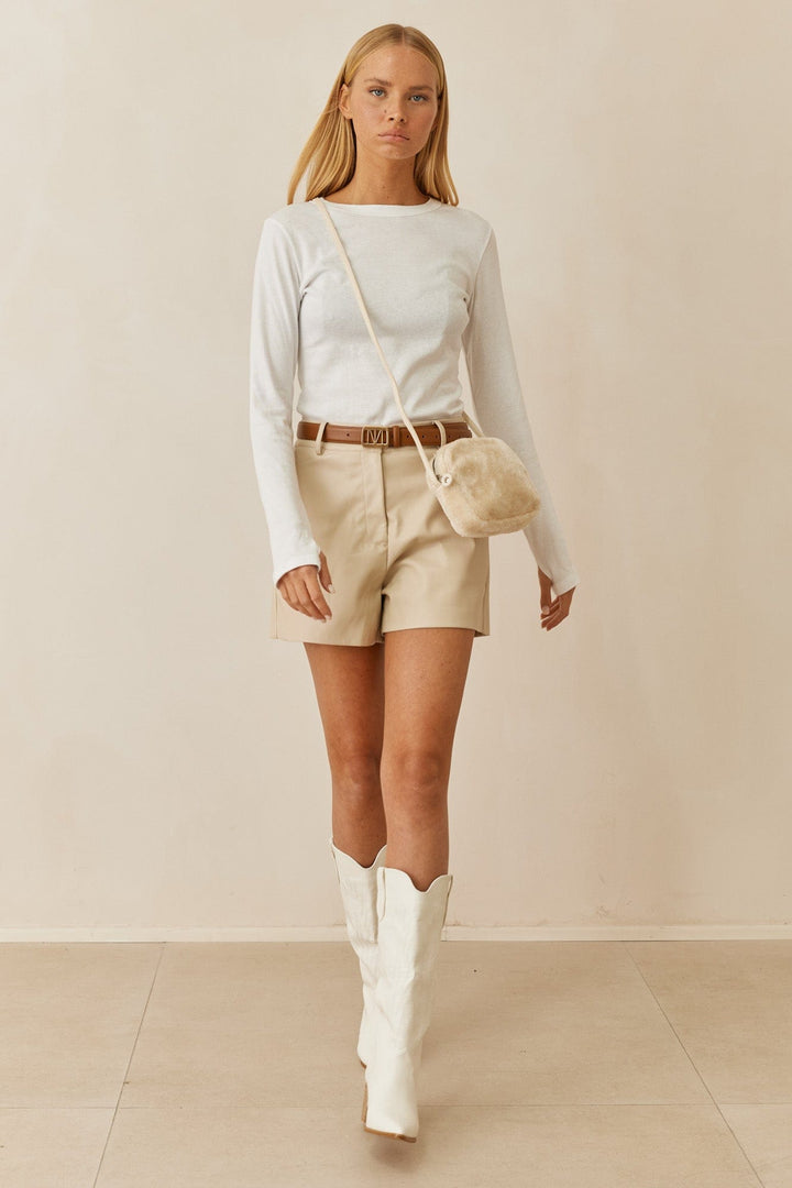 מגפי בוקרים קמיל דמוי עור בשילוב תיפורים | לבן