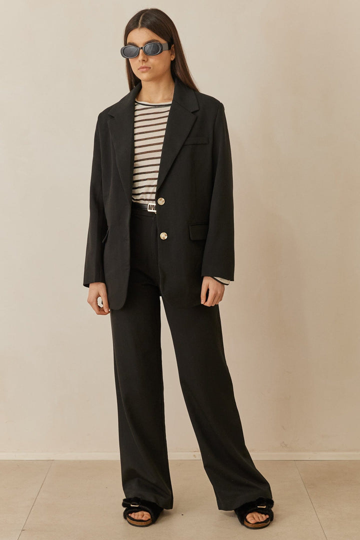 בלייזר מחויט אוברסייז רומי | שחור