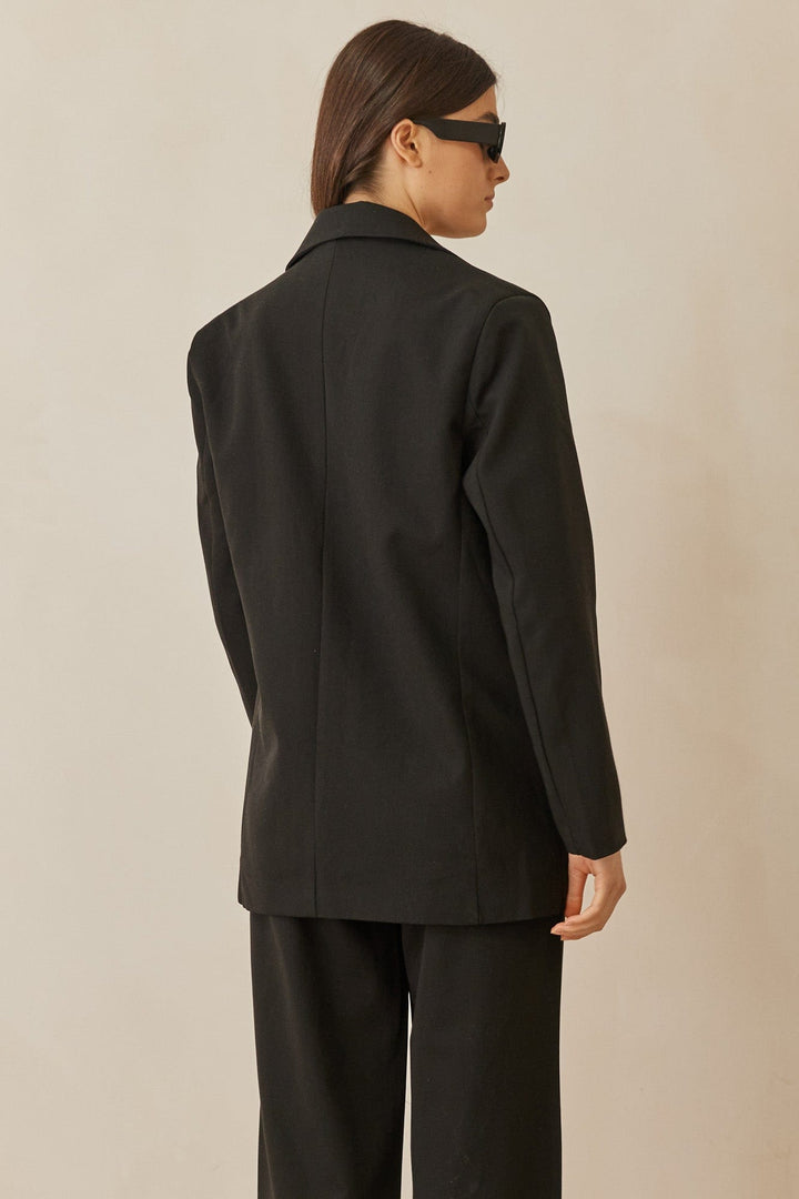 בלייזר מחויט אוברסייז רומי | שחור