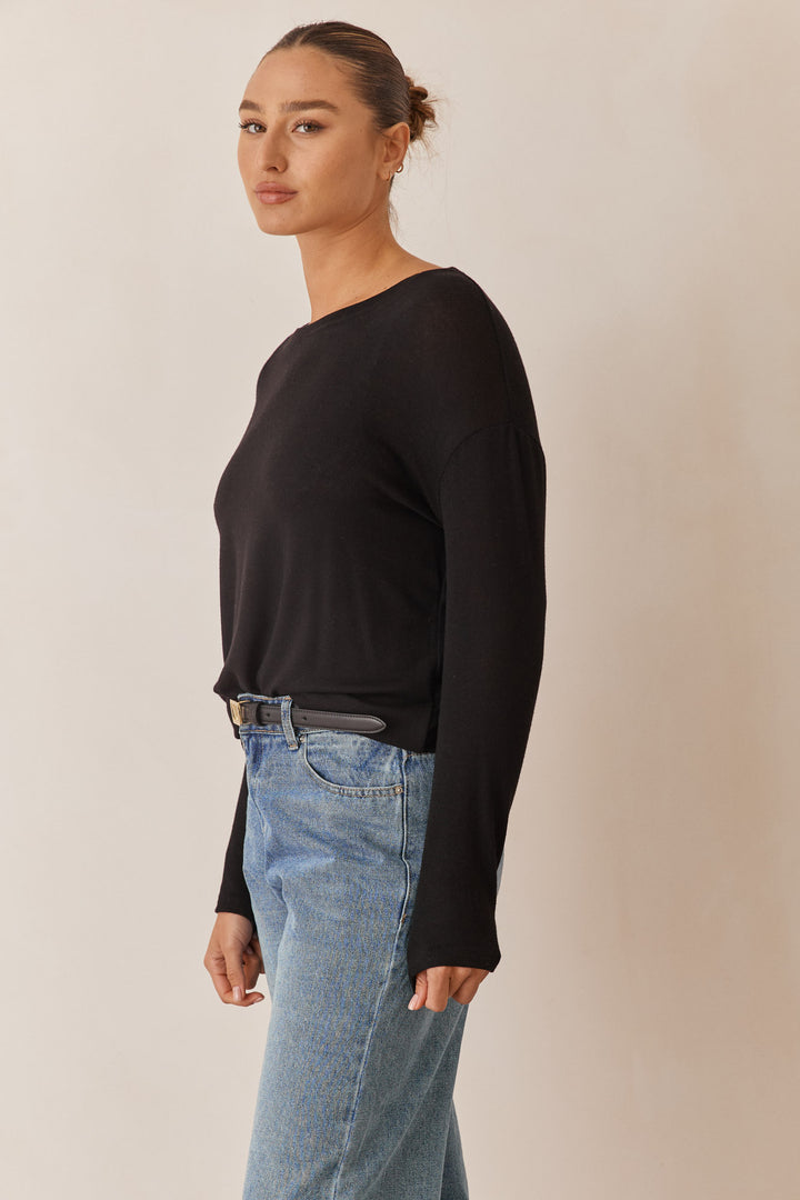 חולצת בייסיק אודל בד סריג | שחור