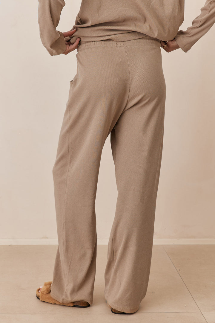 מכנסי מארני בד ריב בשילוב רקמת לוגו | מוקה