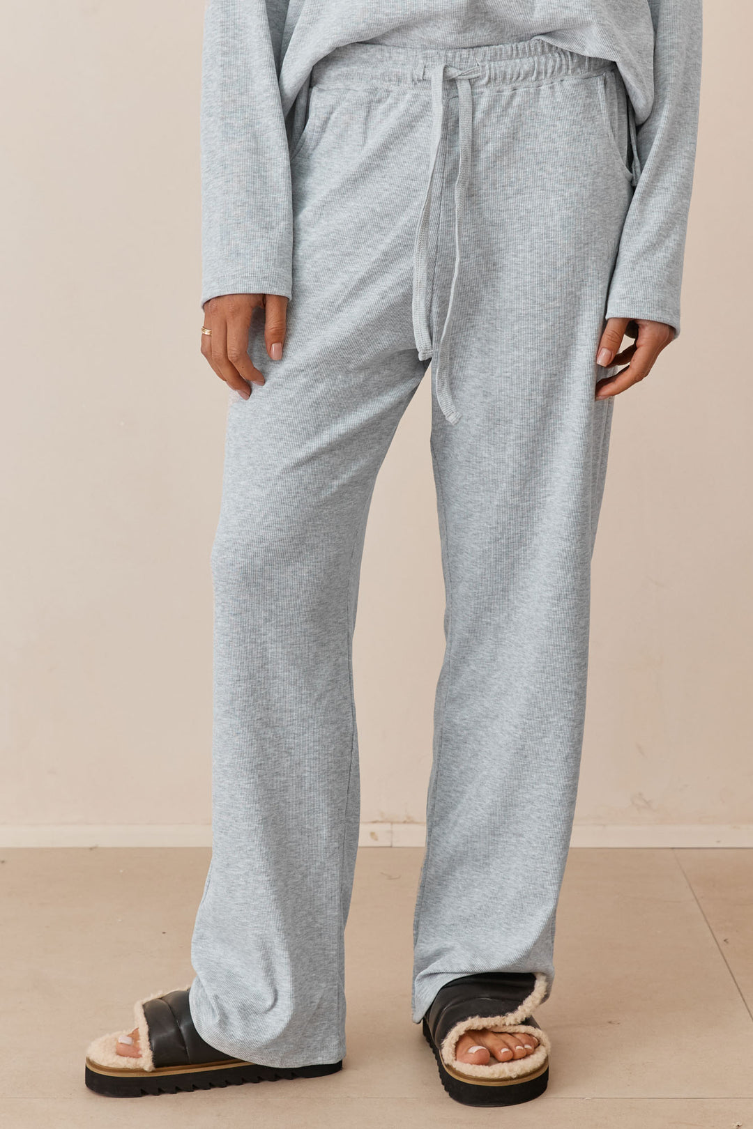 מכנסי מארני בד ריב בשילוב רקמת לוגו | אפור בהיר