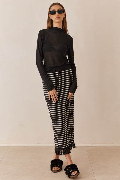 חצאית ג'יין מידי סטרייפס סיומת פרנזים | שחור/לבן