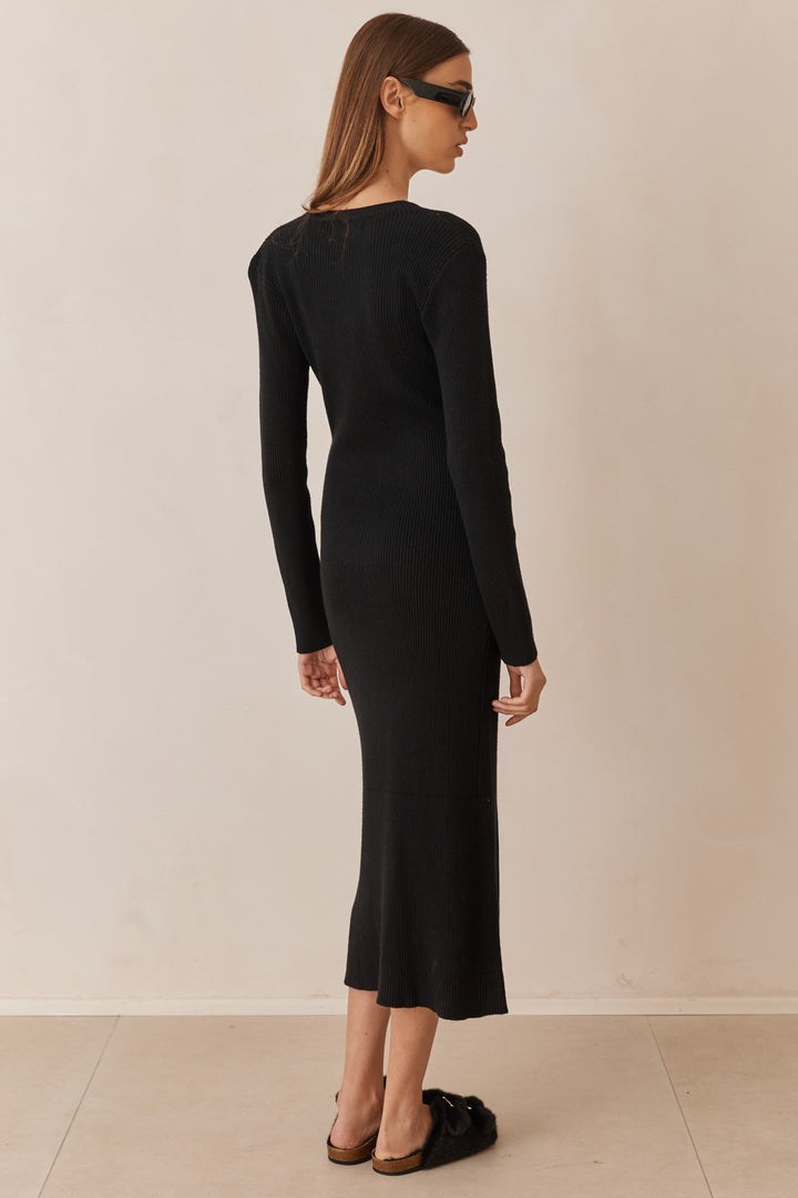 שמלת סריג אמנדה בשילוב כפתורים | שחור