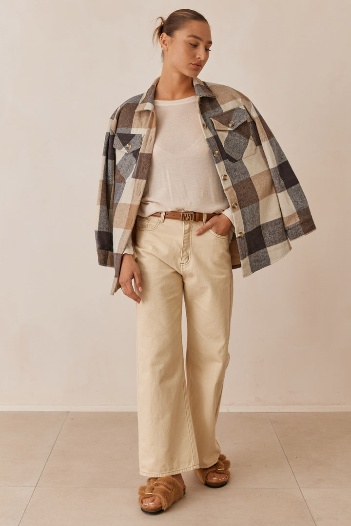 ג׳קט משובץ ריידר בשילוב כפתורים | חום/בז