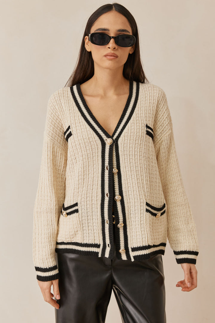 קרדיגן סריג צ׳ארלי בשילוב כפתורים | שמנת