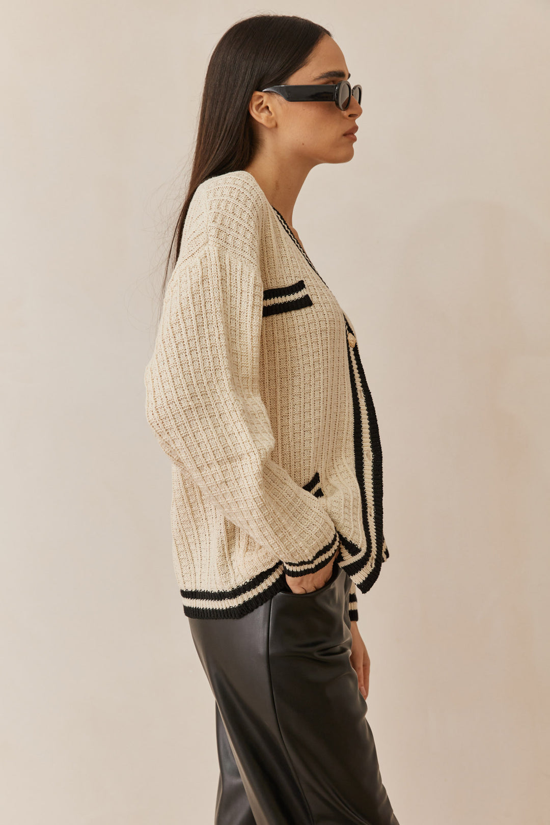 קרדיגן סריג צ׳ארלי בשילוב כפתורים | שמנת