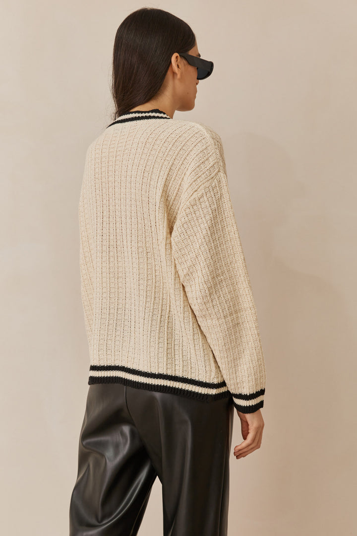 קרדיגן סריג צ׳ארלי בשילוב כפתורים | שמנת