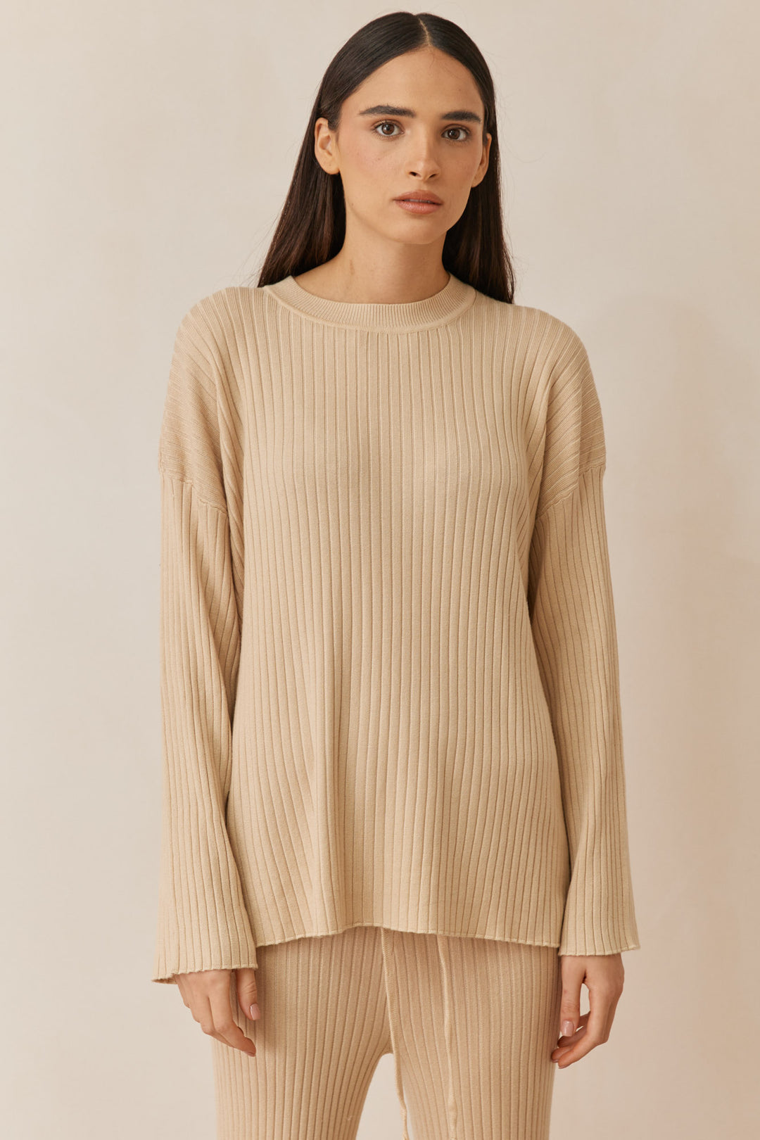 חליפת סריג לורנס | בז'