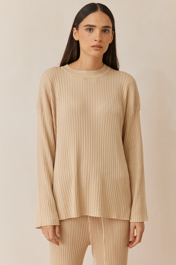 חליפת סריג לורנס | בז'