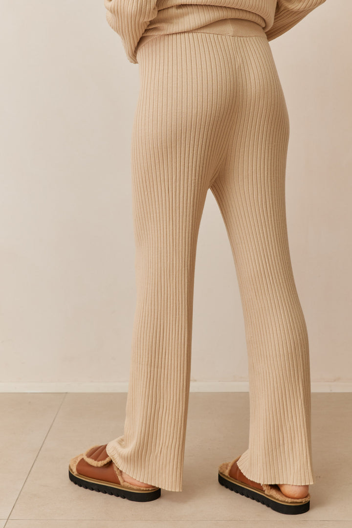 חליפת סריג לורנס | בז'