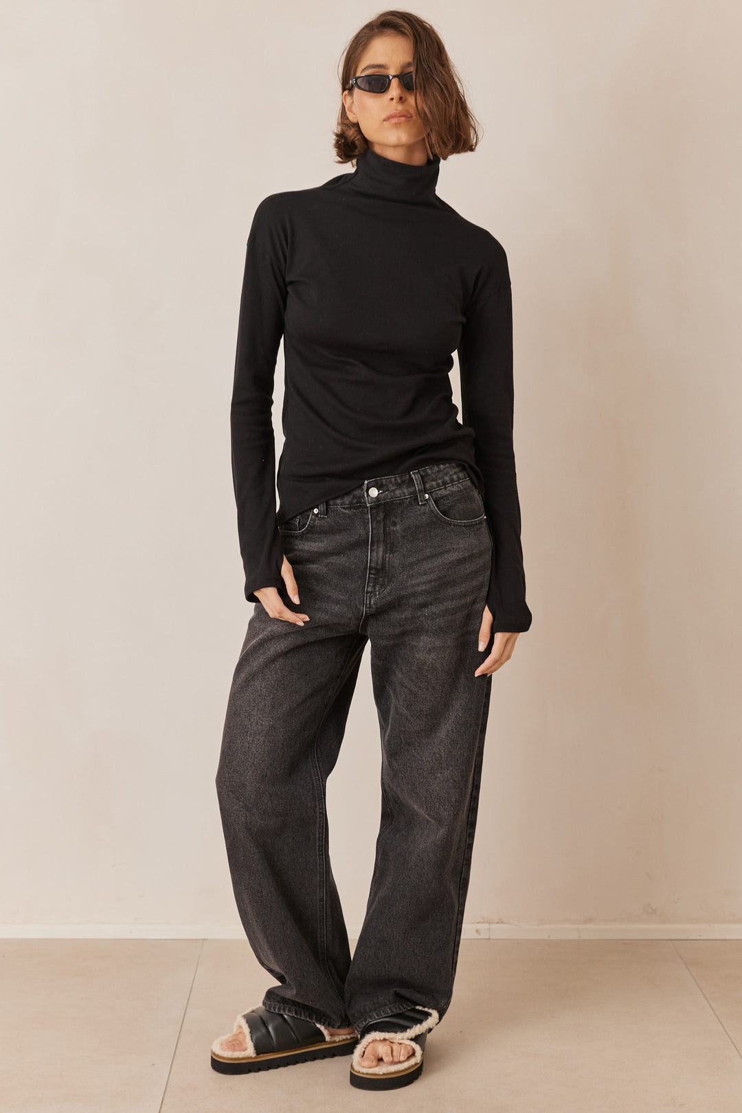 חולצת בייסיק גולף הלני שרוול כפפה | שחור