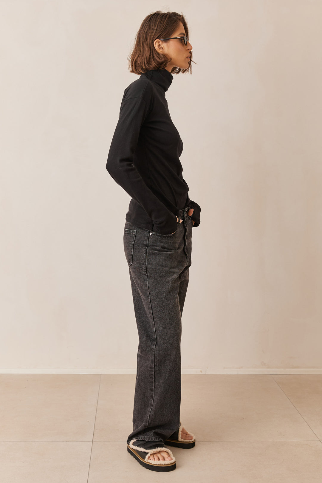 חולצת בייסיק גולף הלני שרוול כפפה | שחור