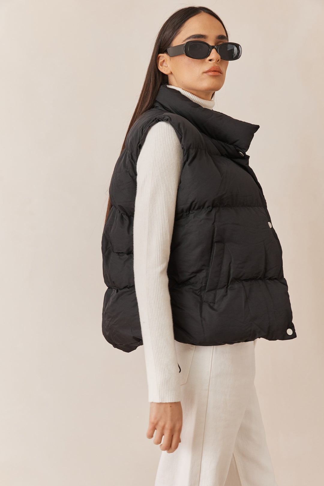 ווסט פוף קליאו | שחור