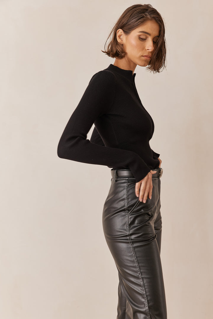 חולצת סריג דמיאן שרוולי כפפה | שחור