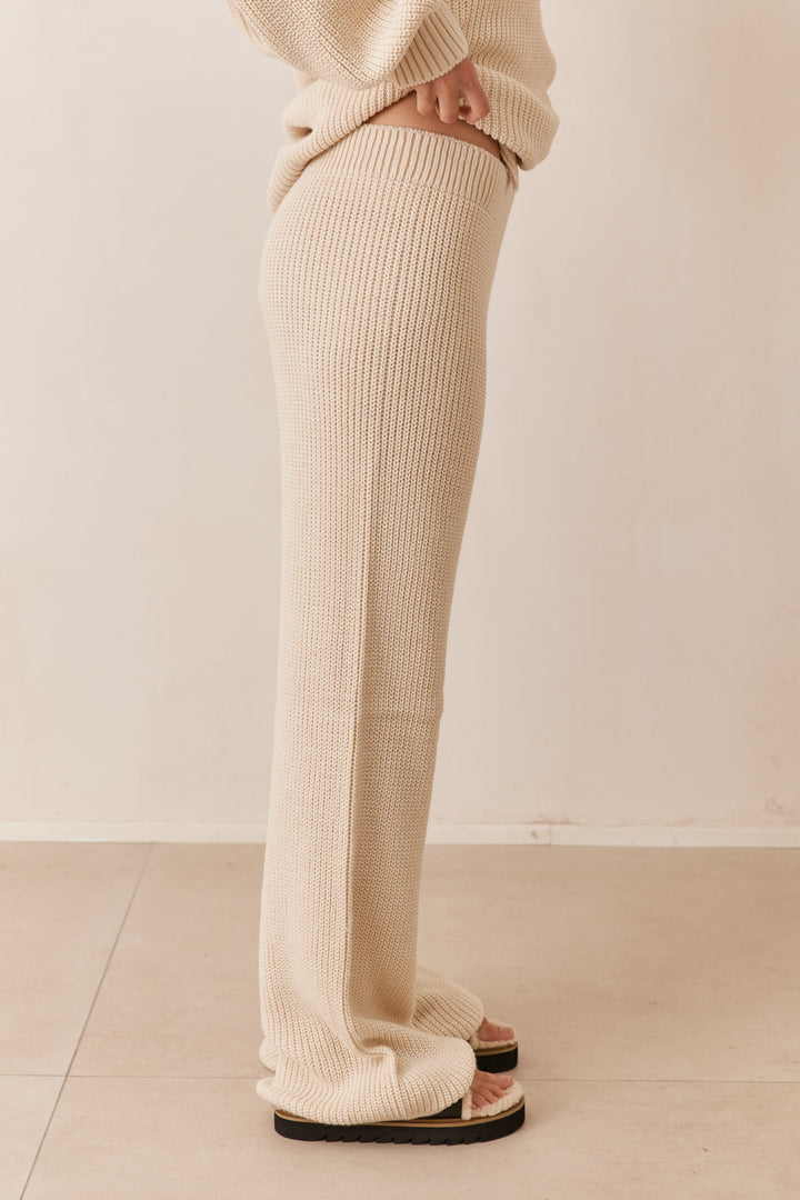 מכנסי סריג נלה בשילוב גומי במותן | בז'