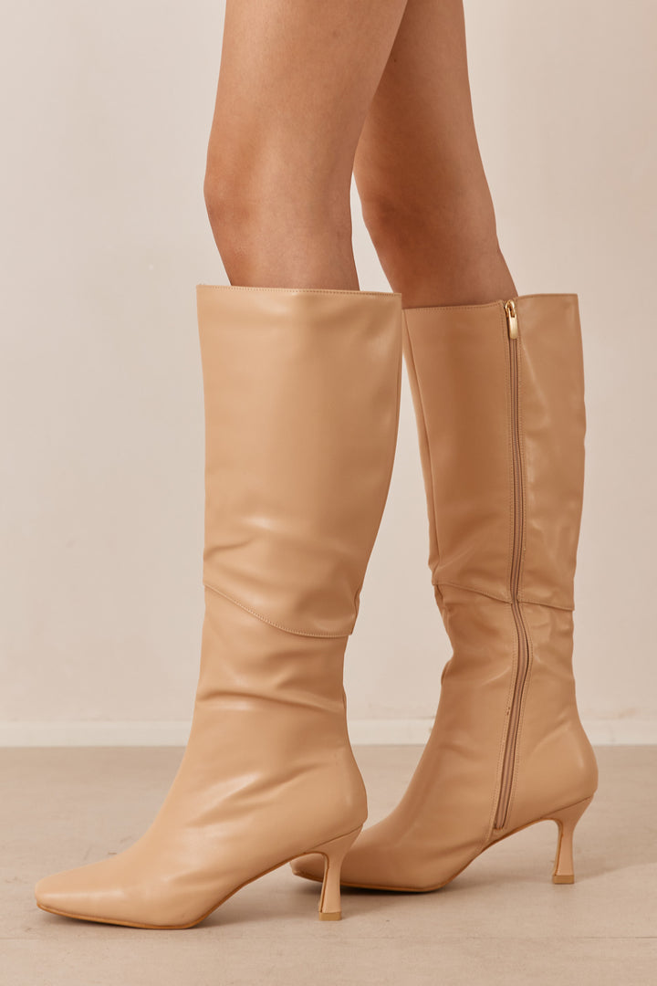 מגפי לילו דמוי עור סיומת מרובעת | בז'