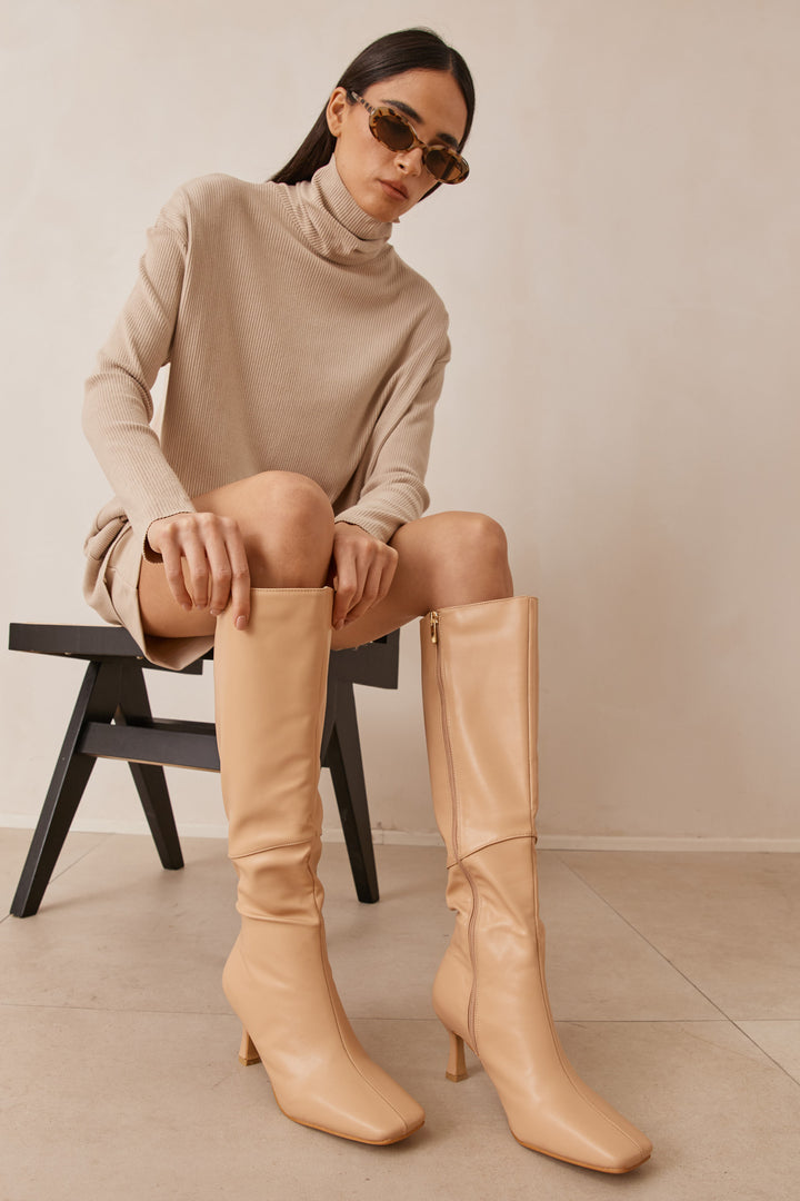 מגפי לילו דמוי עור סיומת מרובעת | בז'