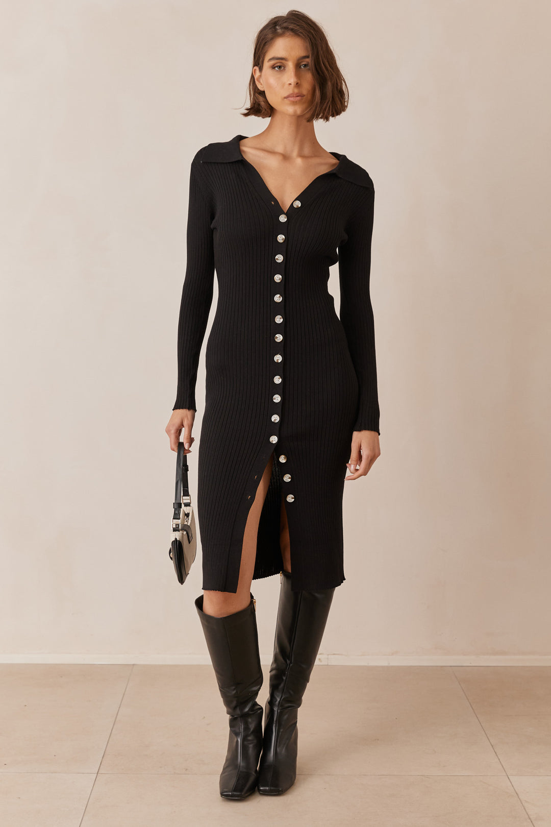 שמלת ריב ג'ולי בשילוב כפתורים | שחור
