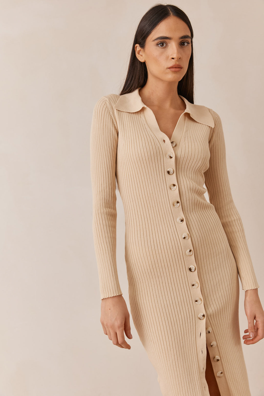 שמלת ריב ג'ולי בשילוב כפתורים | קרם