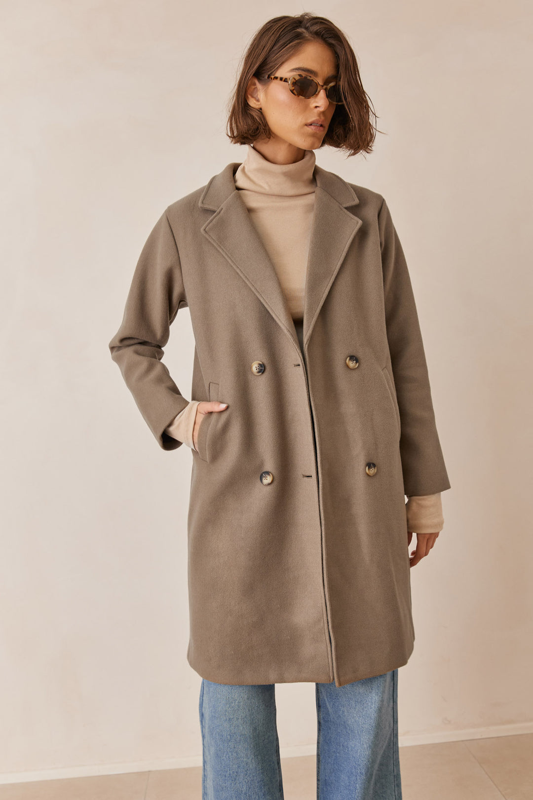 מעיל מארווין מחויט בשילוב כיסים | חום