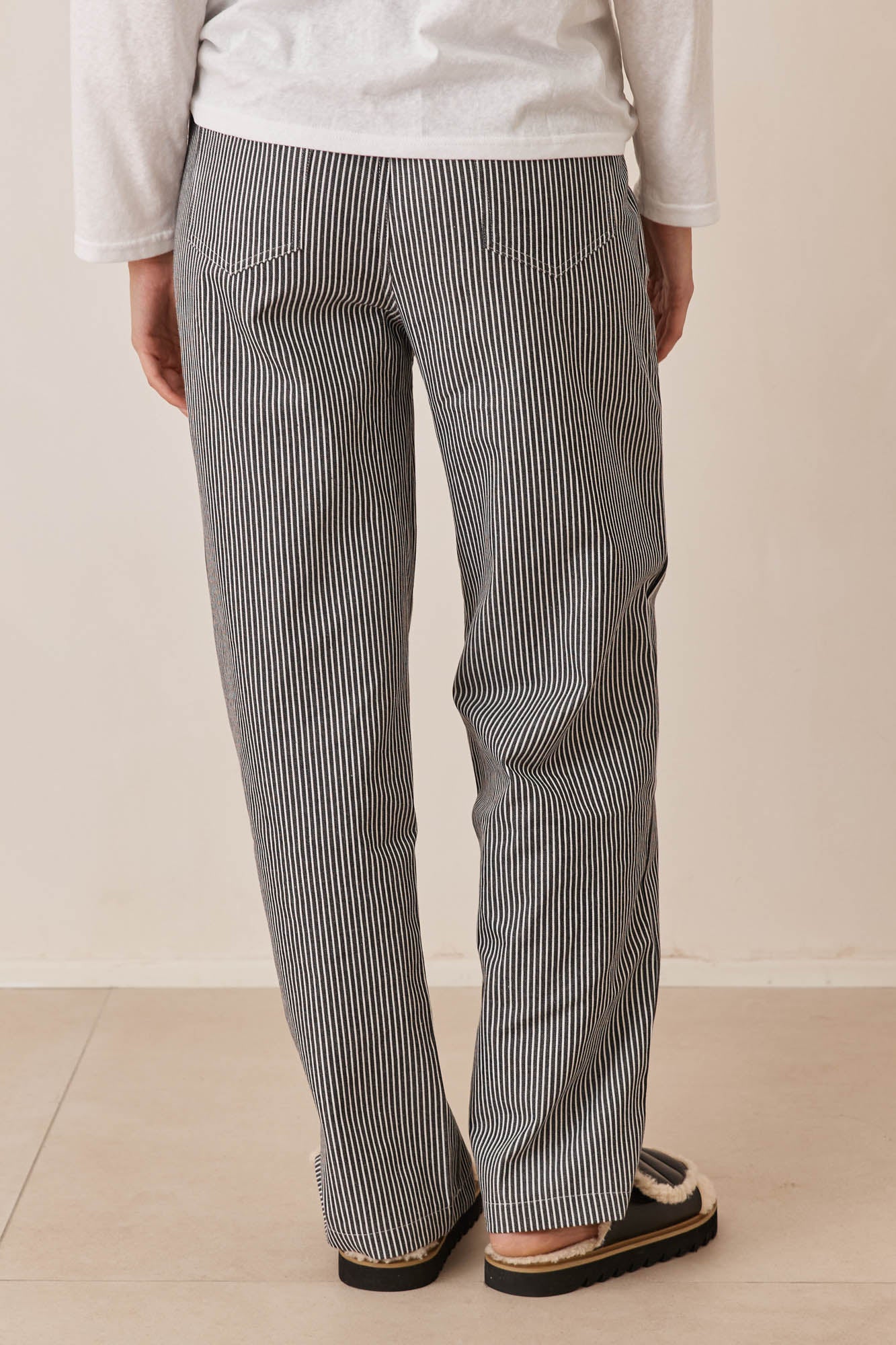 מכנסי דנים כריס סטרייפס בגזרה ישרה | כחול/לבן