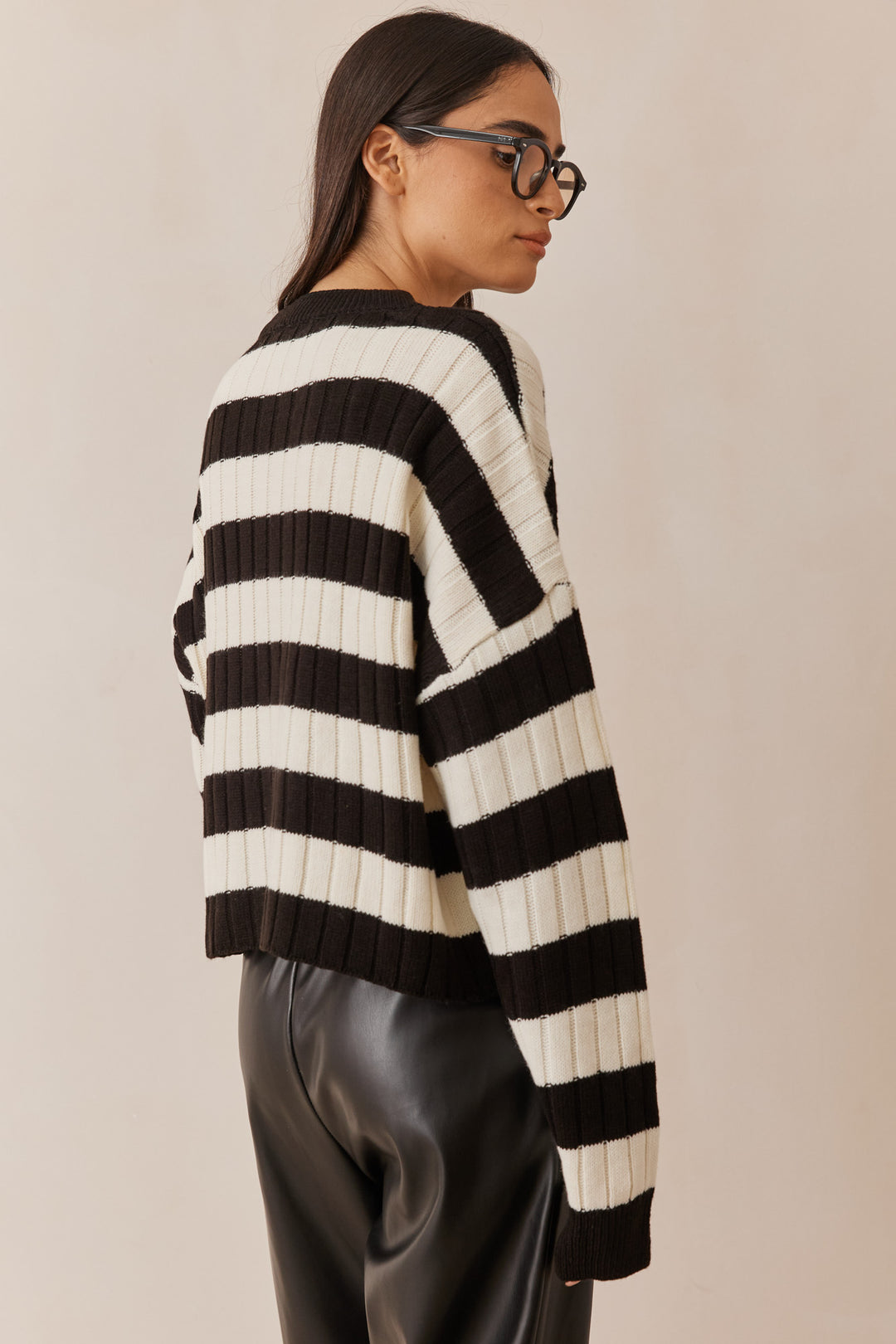 סריג סטרייפס ג'יימס | שחור/לבן