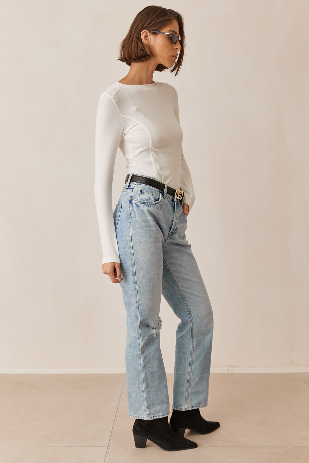 חולצת בייסיק נולה בשילוב תיפורים בולטים | לבן