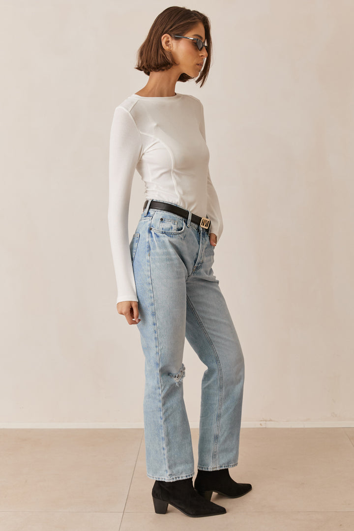 חולצת בייסיק נולה בשילוב תיפורים בולטים | לבן