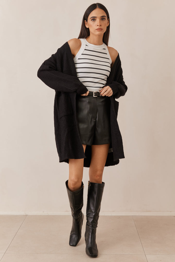 חגורת קווין דמוי עור | שחור