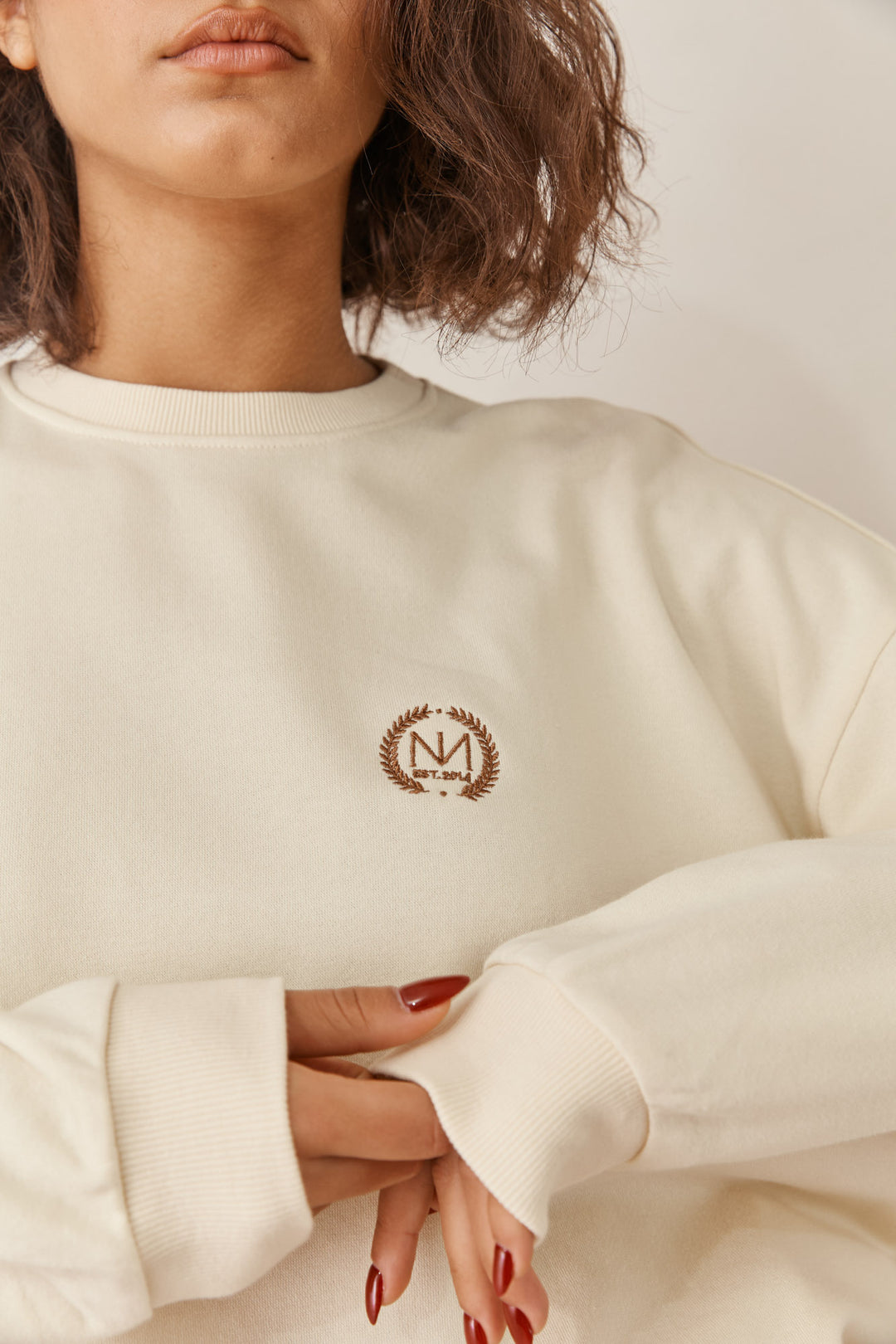 סוויטשירט ספורטס נורי בשילוב רקמת לוגו | קרם