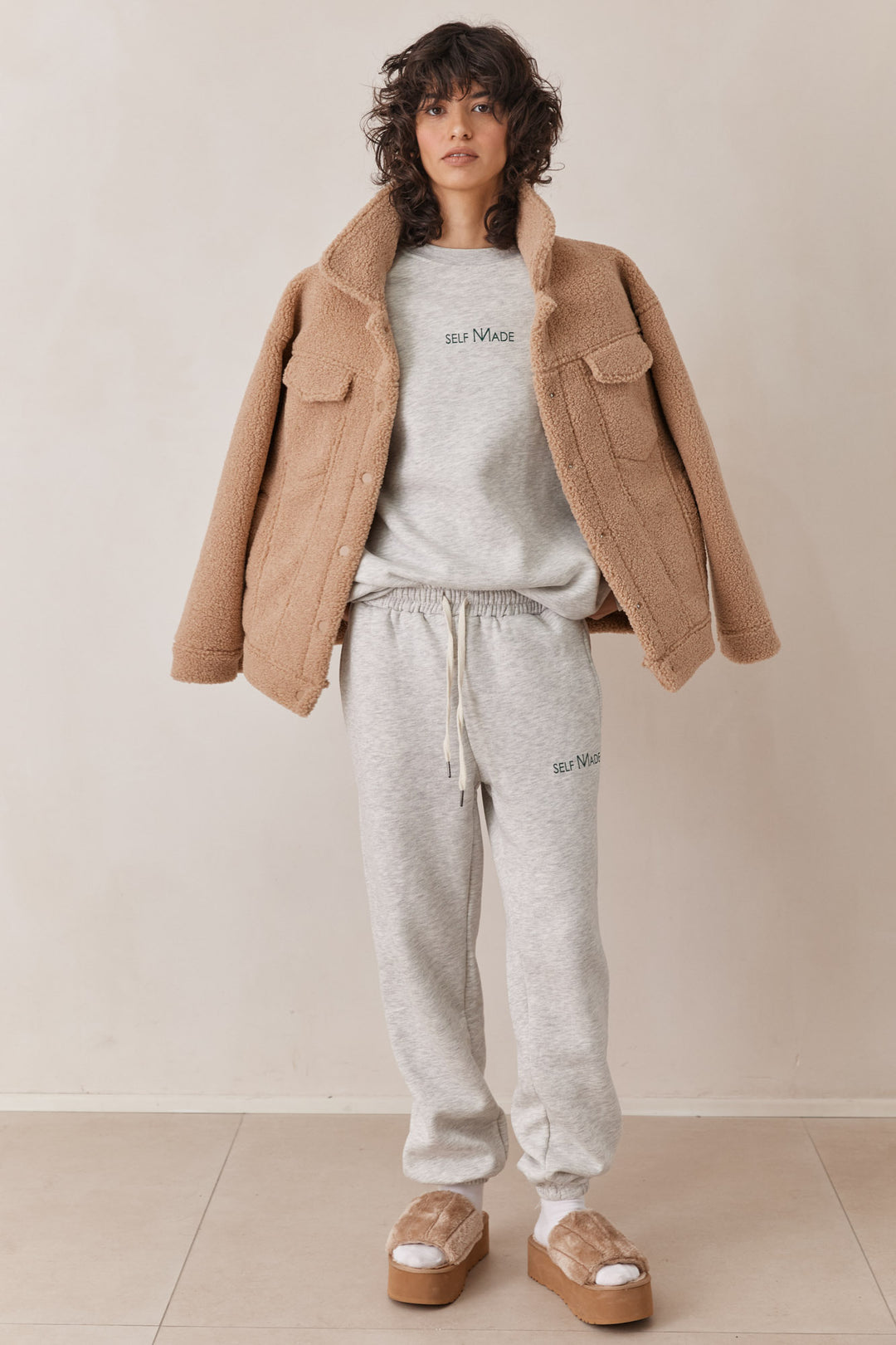 סוויטשרט פוטר אוברסייז SELF MADE | אפור בהיר