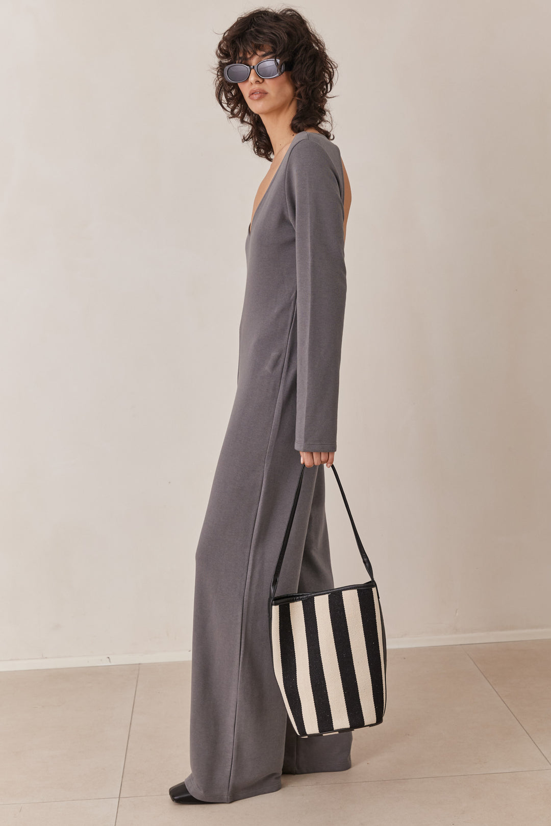 אוברול איזבל מחשוף וי | אפור כהה