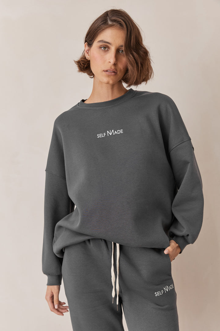 סוויטשרט פוטר אוברסייז SELF MADE | אפור כהה