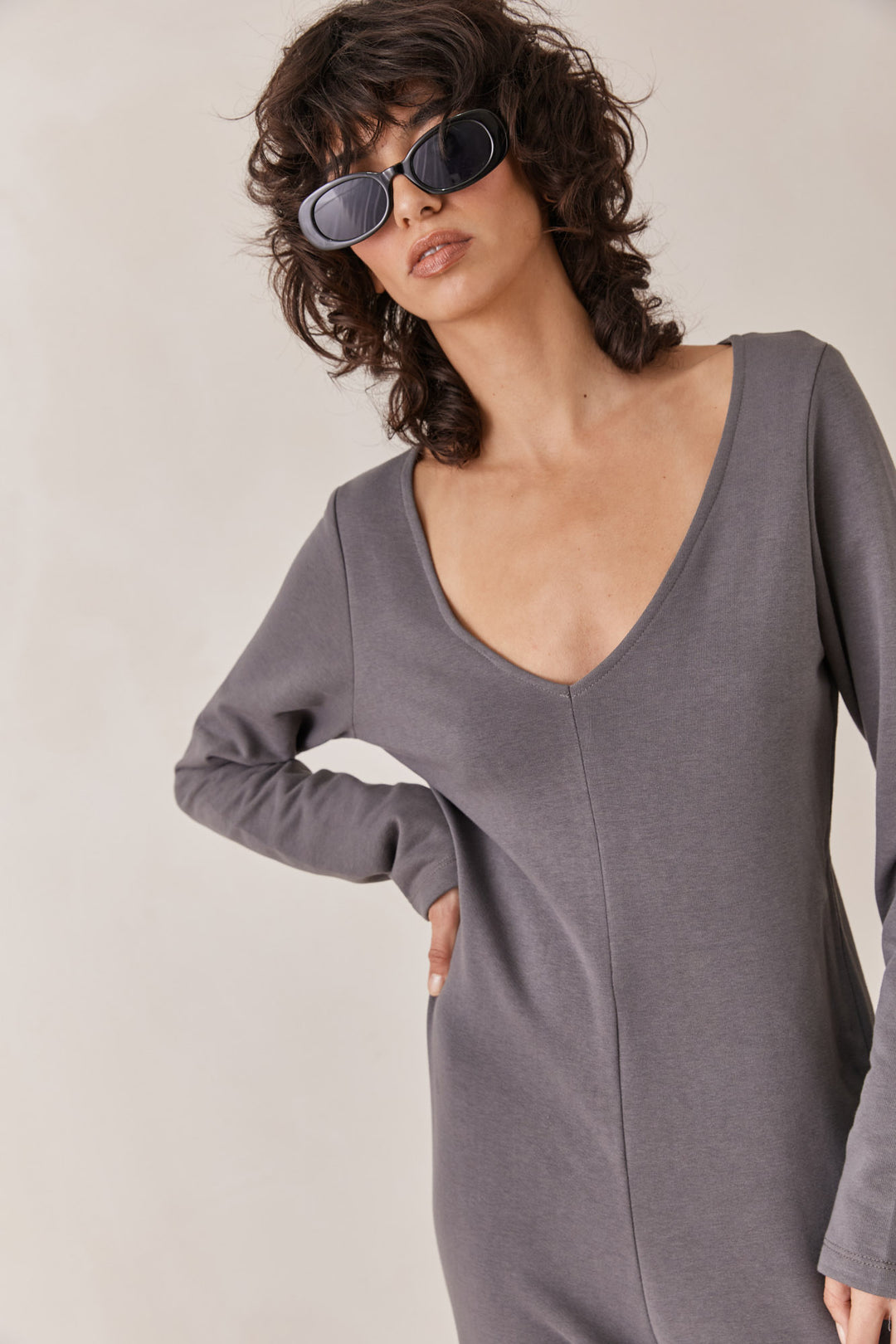 אוברול איזבל מחשוף וי | אפור כהה