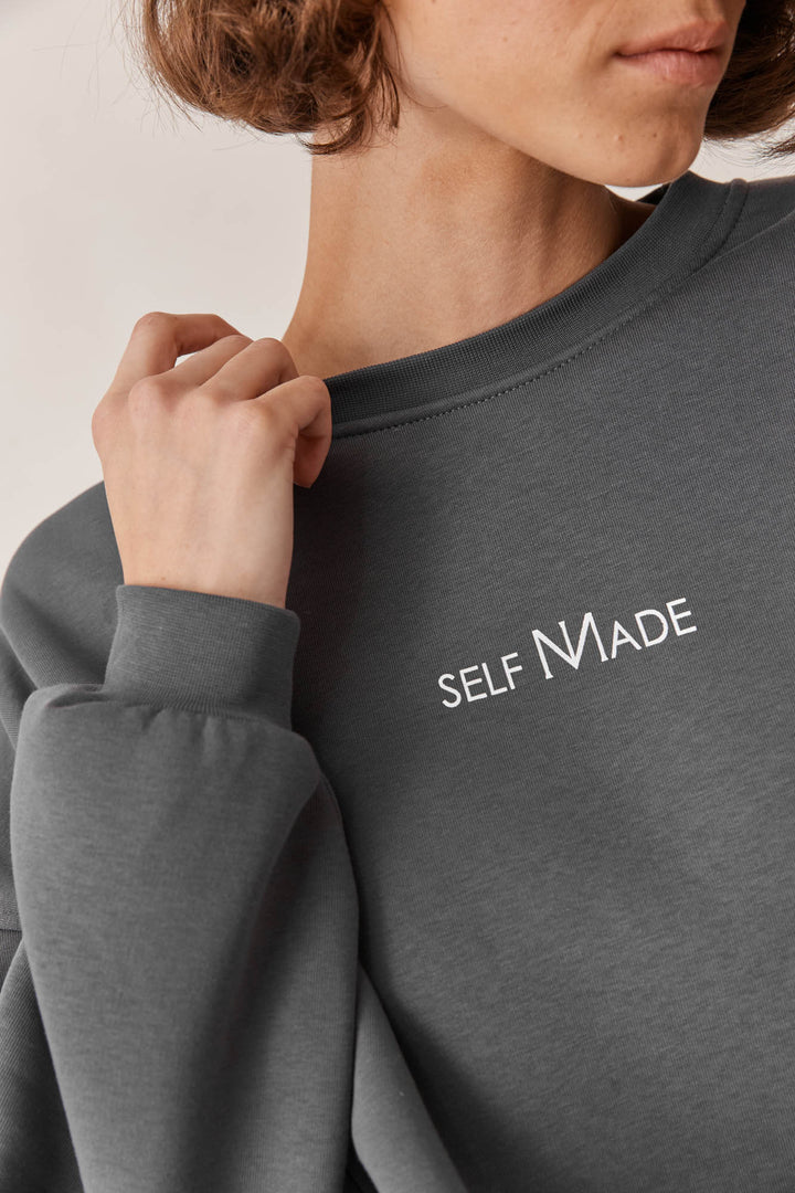 סוויטשרט פוטר אוברסייז SELF MADE | אפור כהה