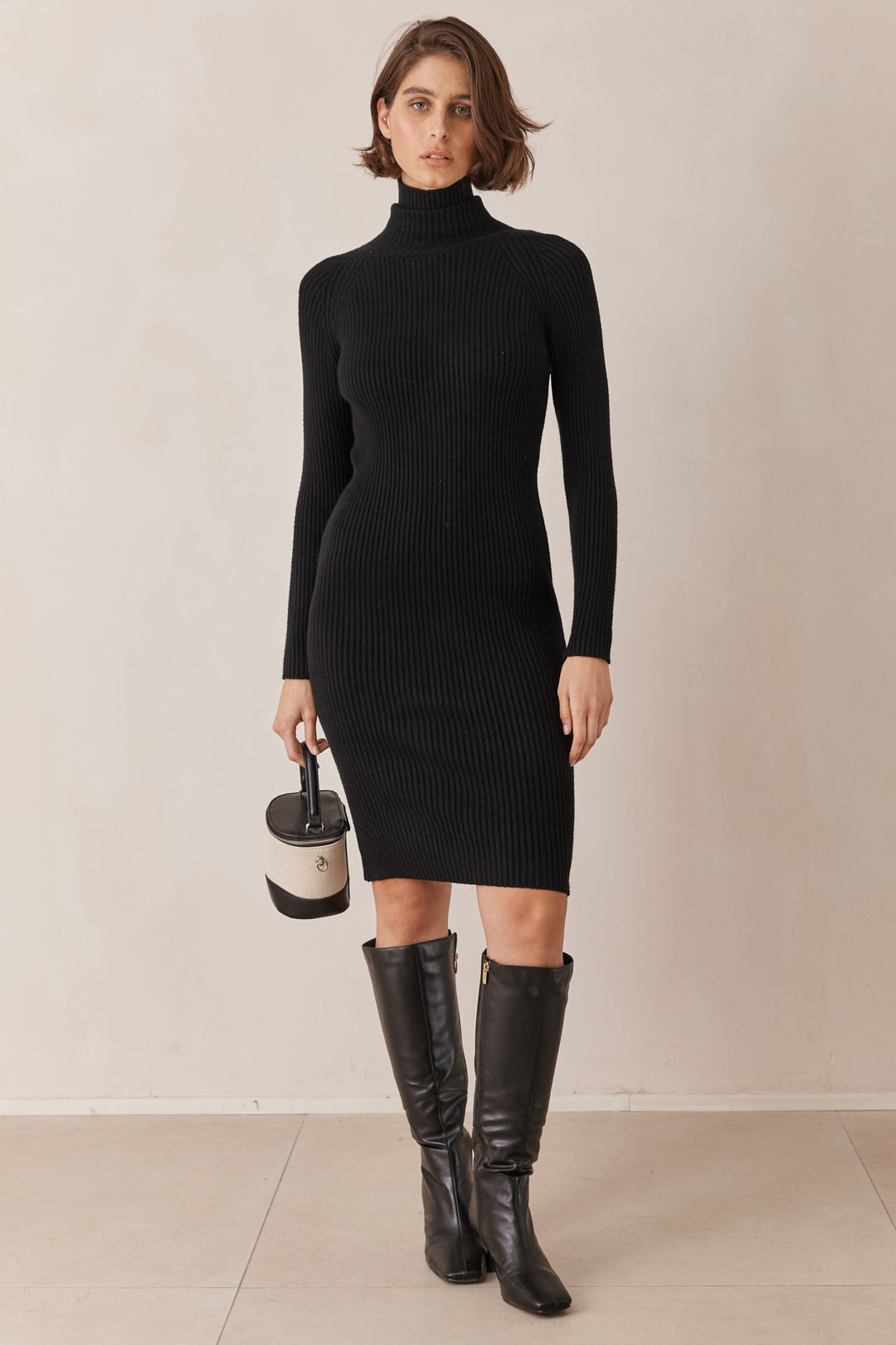 שמלת גולף קייסי אורך מידי | שחור