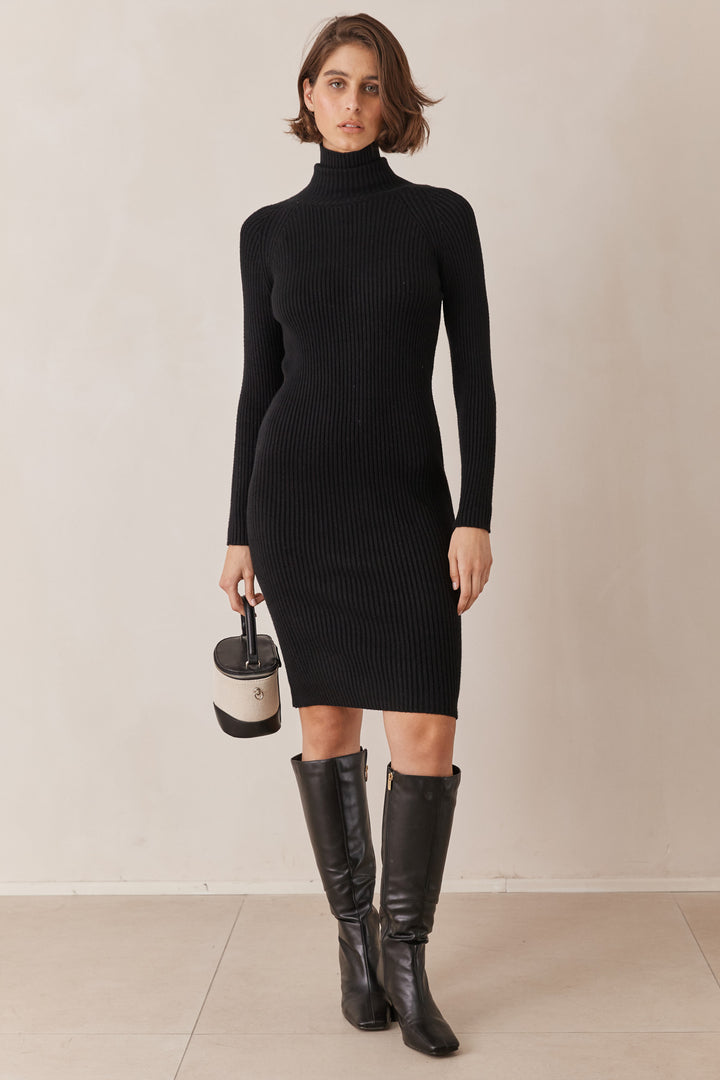 שמלת גולף קייסי אורך מידי | שחור