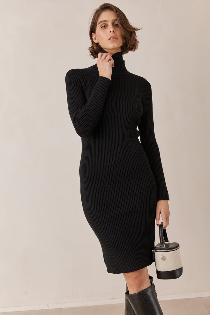 שמלת גולף קייסי אורך מידי | שחור