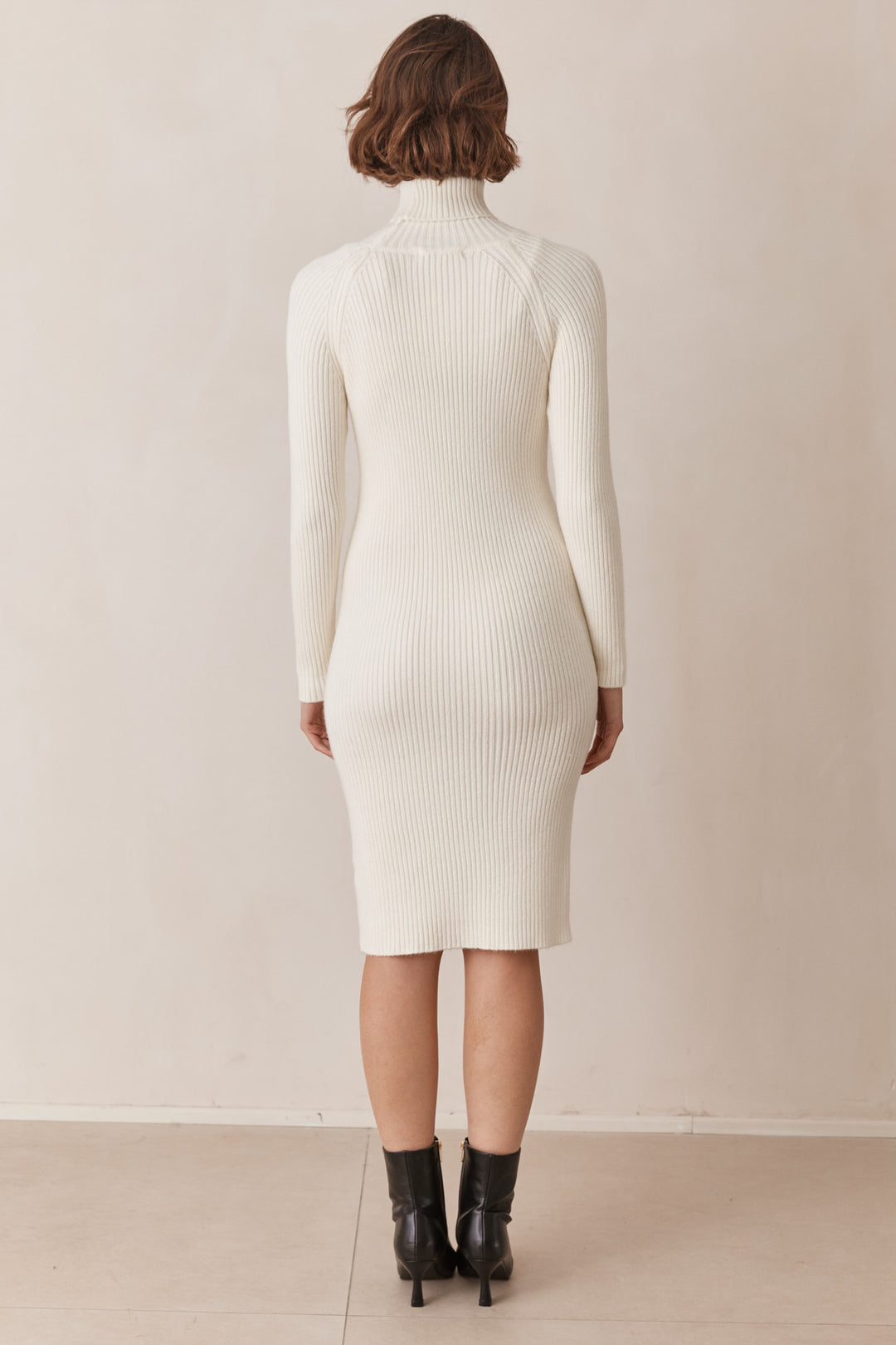 שמלת גולף קייסי אורך מידי | שמנת