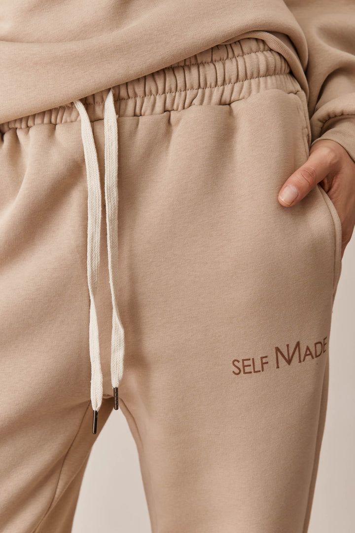 מכנסי פוטר SELF MADE | מוקה