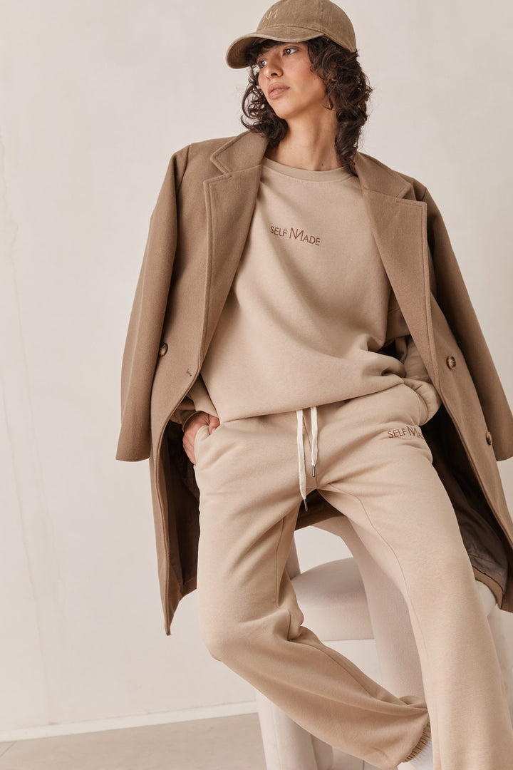 סוויטשרט פוטר אוברסייז SELF MADE | מוקה