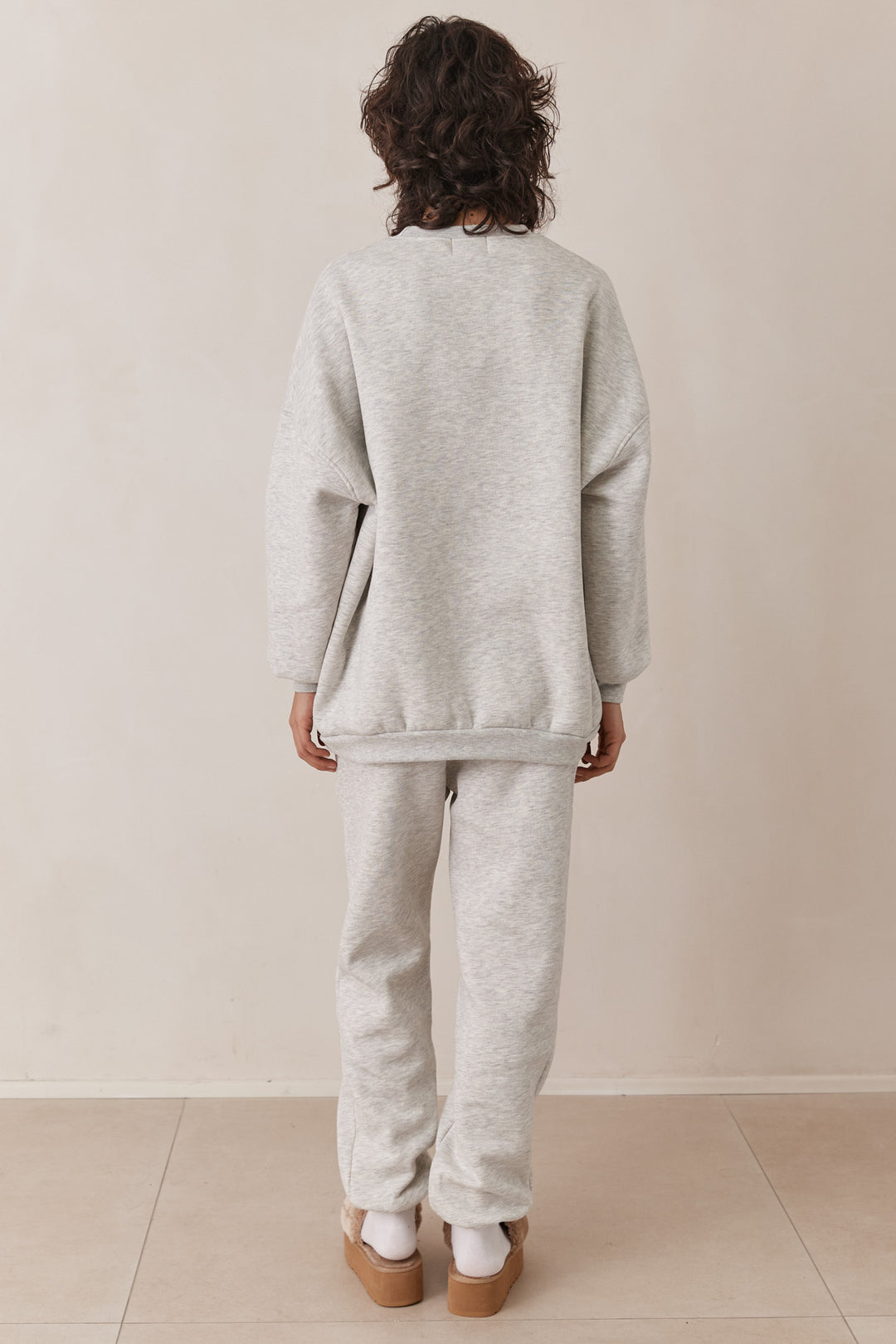 סוויטשרט פוטר אוברסייז SELF MADE | אפור בהיר