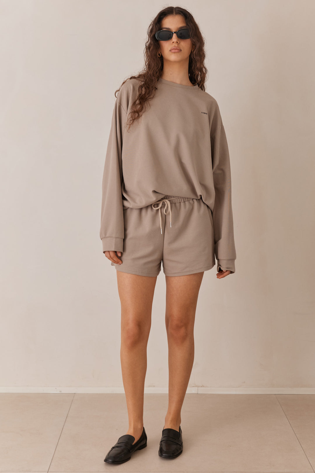 חליפת סופיה גזרת אוברסייז | חום