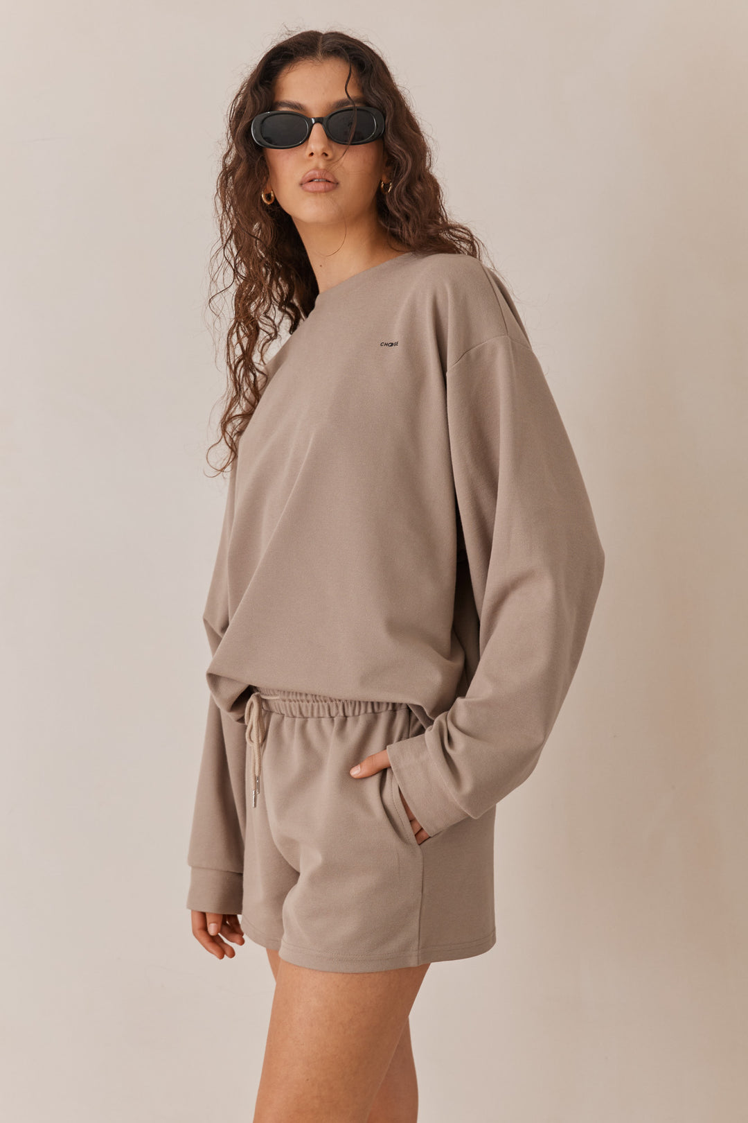 חליפת סופיה גזרת אוברסייז | חום