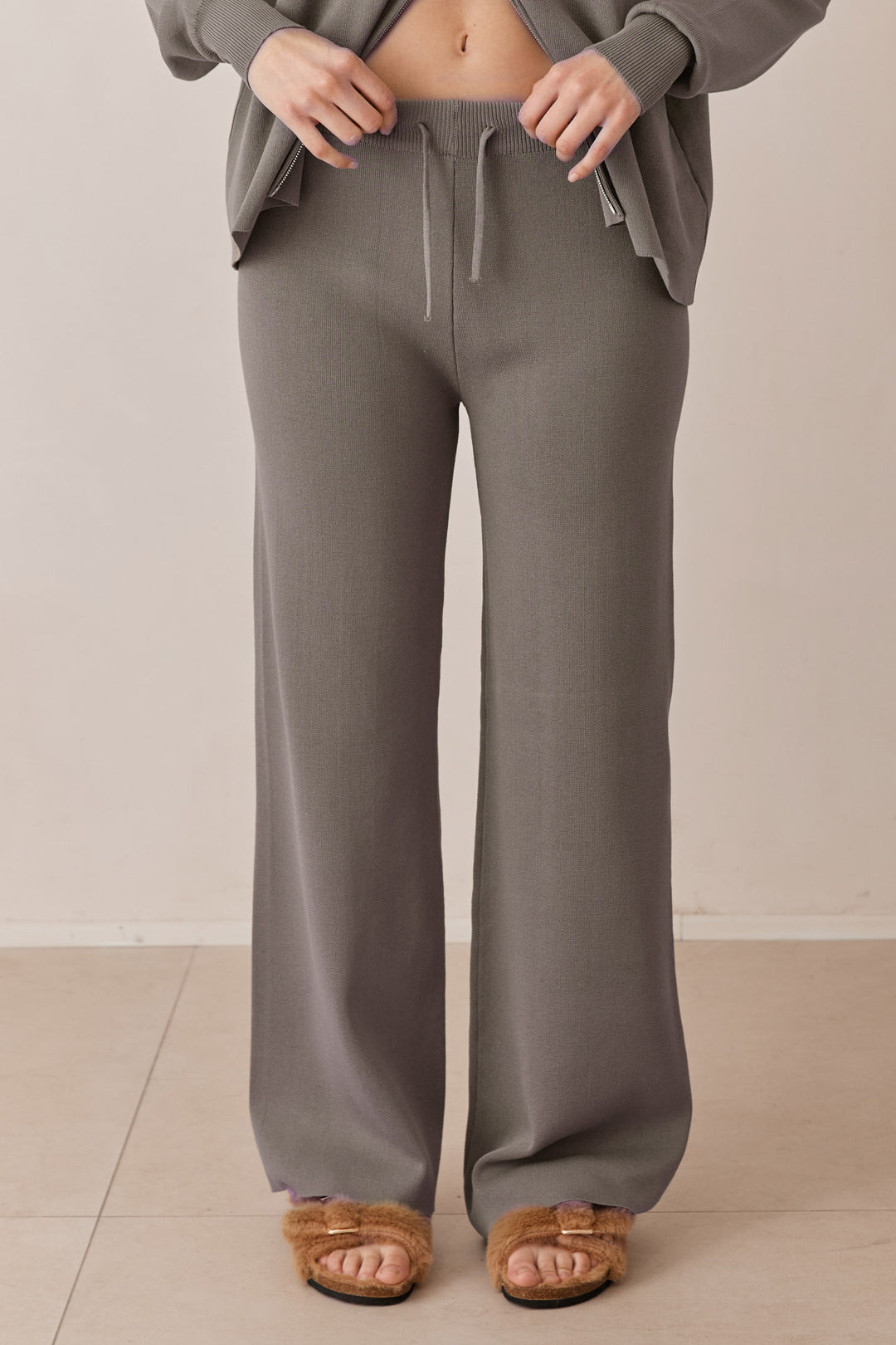 מכנסי סריג נואל בשילוב גומי | ירוק זית